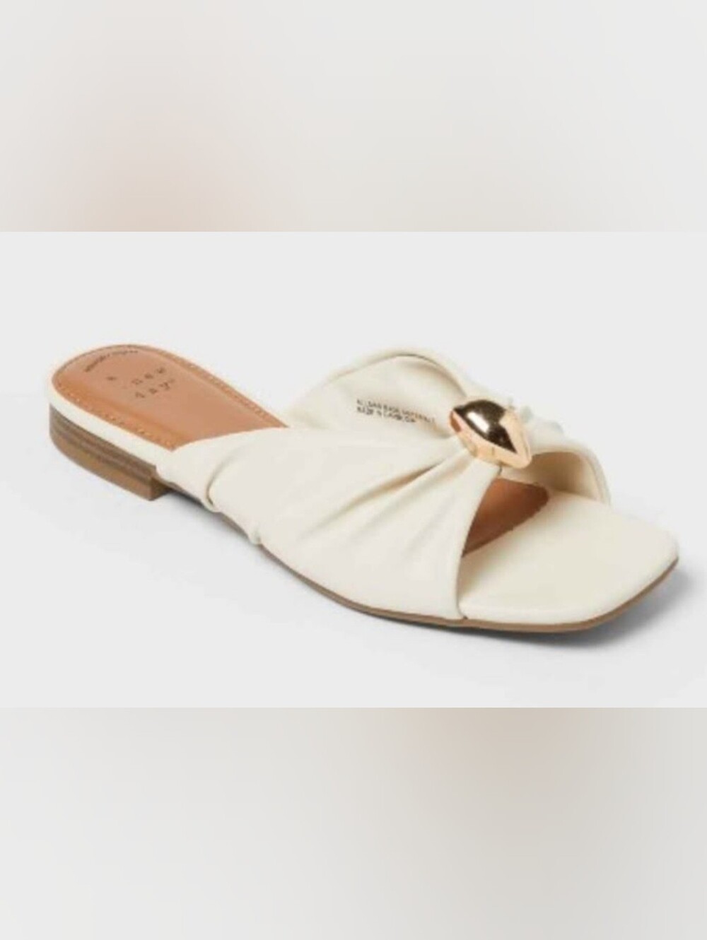 Women's Ivory Slide Sandal with Gold Accent Sz 8